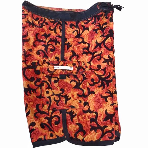 QUICKSILVER Men's Boardshorts Size 33 Fire Flame Print with Black Velvet Overlay - Picture 5 of 9